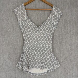Deletta Anthropologie Top Womens Medium Gray Diamond Lace Peplum Tank Open Back